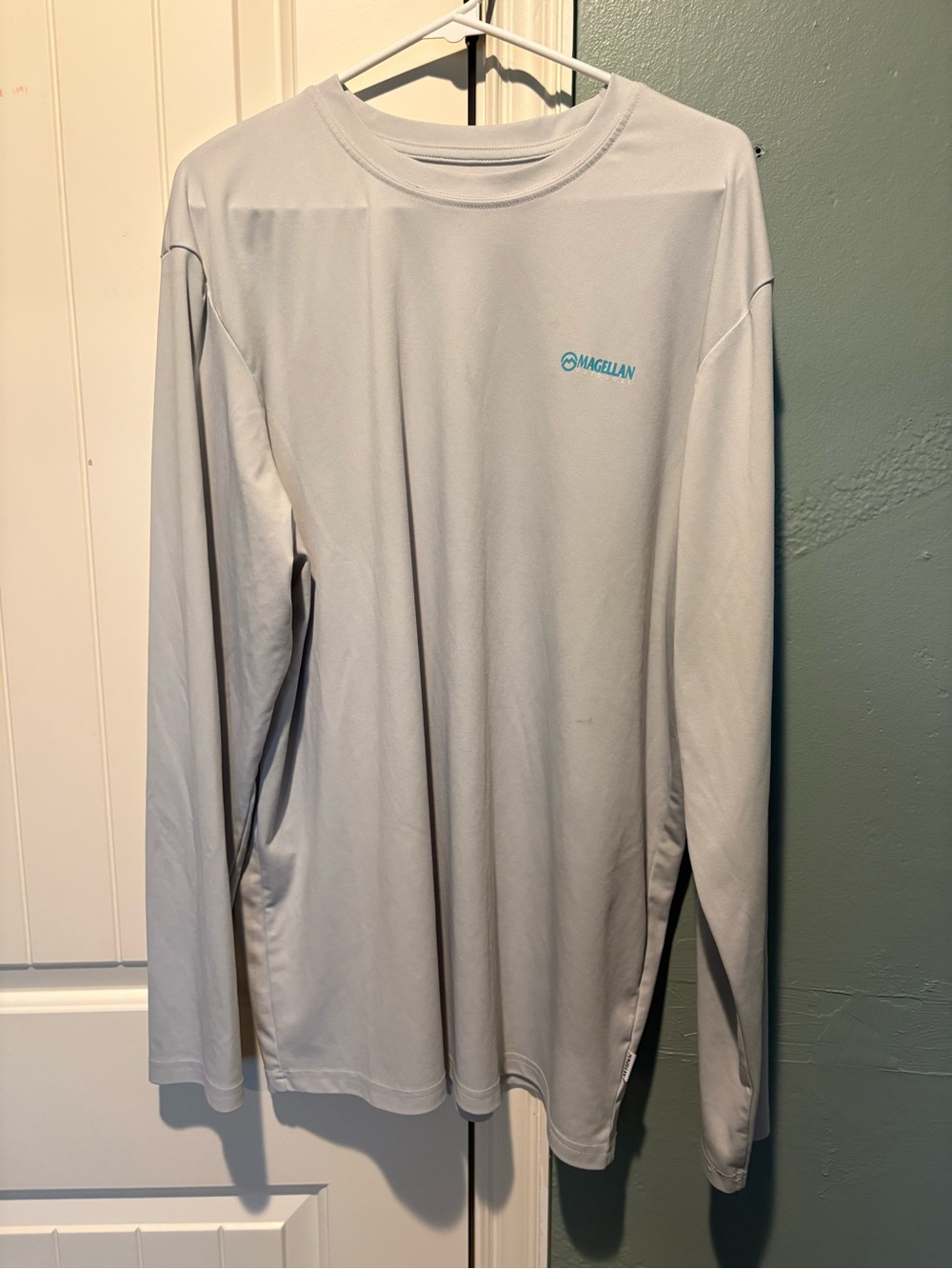 Magellan Outdoors Outdoors Men's Long-Sleeve Performance Shirt — Light Gray